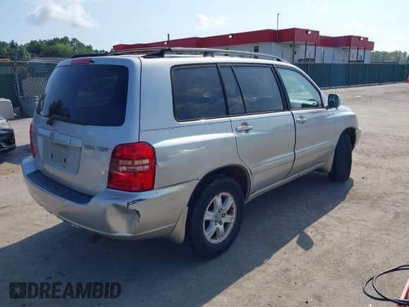 2003 Toyota Highlander с VIN JTEGF21A330074920, выставлен на аукционе IAAI как лот 42954330 с пробегом 142 106 миль миль и . История ставок и продаж доступна на DreamBid. Изображение 4.