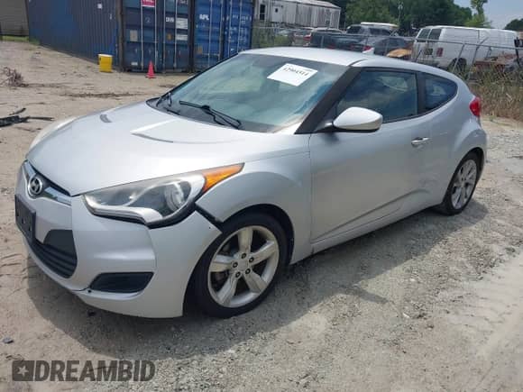 2014 Hyundai Veloster с VIN KMHTC6AD7EU184048, выставлен на аукционе IAAI как лот 42904514 с пробегом 191 749 миль миль и . История ставок и продаж доступна на DreamBid. Изображение 2.
