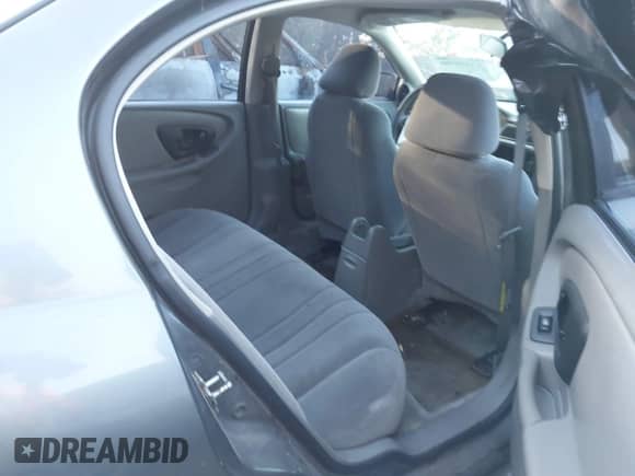 2005 Chevrolet Malibu Classic with VIN 1G1ND52F55M201345, listed as a IAAI auction lot 41455590 with Not provided miles and . Bid and sale history available at DreamBid. Image 5.