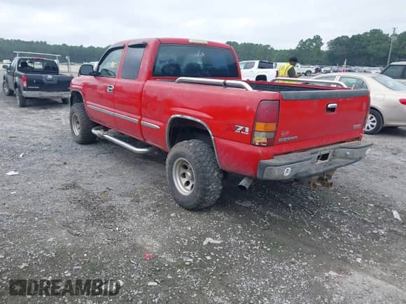 2000 GMC Sierra 1500 SLE z VIN 1GTEK19T8YE147975, wystawiony jako IAAI lot #42938263 z przebiegiem 274 391 mil mil oraz . Historia ofert i sprzedaży dostępna na DreamBid. Obrazek 3.