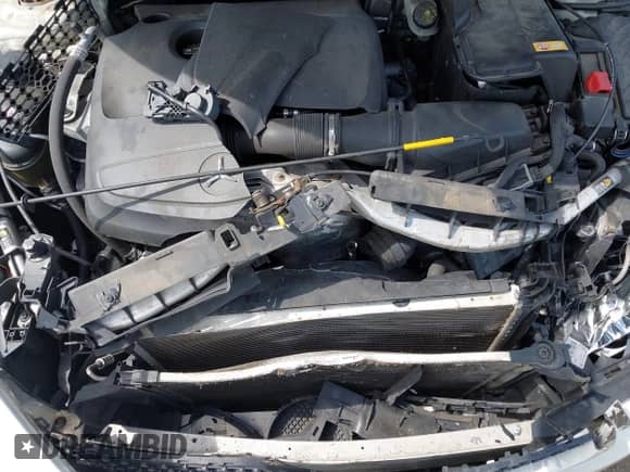 2015 Mercedes-Benz CLA 250 with VIN WDDSJ4GB0FN233222, listed as a IAAI auction lot 42621472 with 252,676 mi miles and . Bid and sale history available at DreamBid. Image 18.