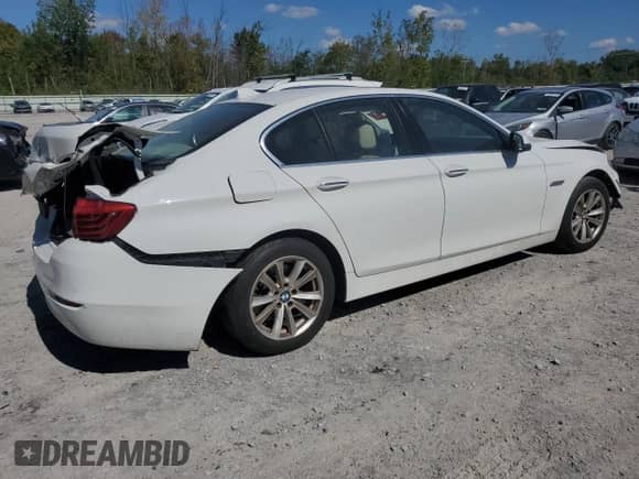 2015 BMW 5 Series 528i xDrive with VIN WBA5A7C55FD623812, listed as a Copart auction lot 80330825 with Not provided miles and Salvage title. Bid and sale history available at DreamBid. Image 3.