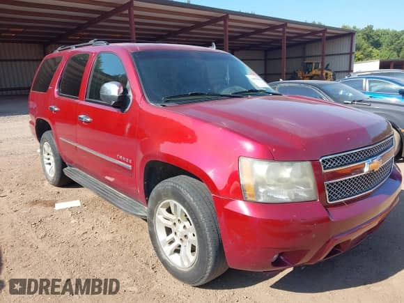2011 Chevrolet Tahoe LTZ с VIN 1GNSCCE04BR134185, выставлен на аукционе IAAI как лот 42879101 с пробегом 315 285 миль миль и . История ставок и продаж доступна на DreamBid. Изображение 1.