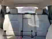 2015 Hyundai Santa Fe z VIN 5XYZUDLB7FG277523, wystawiony jako Copart lot #70217515 z przebiegiem 136 683 mil mil oraz Szkoda całkowita • Salvage title. Historia ofert i sprzedaży dostępna na DreamBid. Obrazek 10.