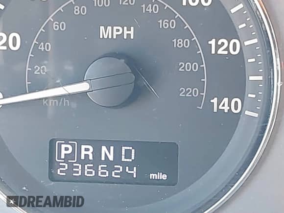 2009 Jeep Grand Cherokee with VIN 1J8HR68T39C540795, listed as a IAAI auction lot 41379112 with 236,624 mi miles and . Bid and sale history available at DreamBid. Image 15.