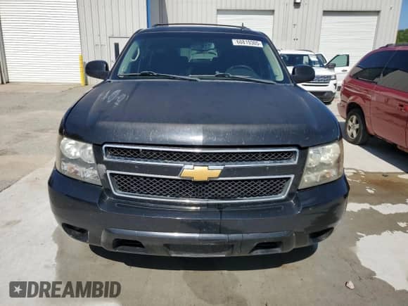 2011 Chevrolet Suburban LS с VIN 1GNSCHE0XBR383295, выставлен на аукционе Copart как лот 60819305 с пробегом 133 643 миль миль и Списание • Salvage title. История ставок и продаж доступна на DreamBid. Изображение 5.