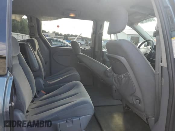 2005 Dodge Caravan SXT with VIN 2D4GP44L05R420198, listed as a Copart auction lot 70580795 with 260,624 mi miles and Salvage title. Bid and sale history available at DreamBid. Image 11.