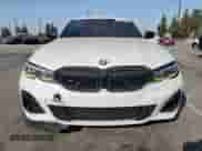 2020 BMW 3 Series M340i z VIN 3MW5U7J06L8B43821, wystawiony jako Copart lot #65048555 z przebiegiem 54 987 mil mil oraz Szkoda całkowita • Salvage title. Historia ofert i sprzedaży dostępna na DreamBid. Obrazek 5.