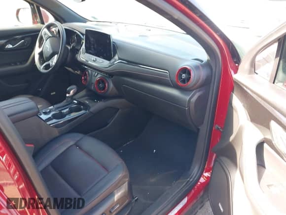 2023 Chevrolet Blazer RS с VIN 3GNKBKRS9PS168281, выставлен на аукционе IAAI как лот 41904523 с пробегом 28 588 миль миль и . История ставок и продаж доступна на DreamBid. Изображение 5.