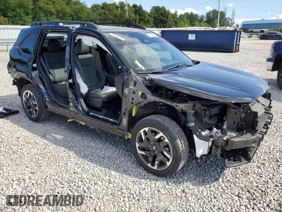 2025 Subaru Forester Limited с VIN JF2SLDRC8SH447542, выставлен на аукционе Copart как лот 69934485 с пробегом 4 616 миль миль и Списание • Salvage title. История ставок и продаж доступна на DreamBid. Изображение 4.