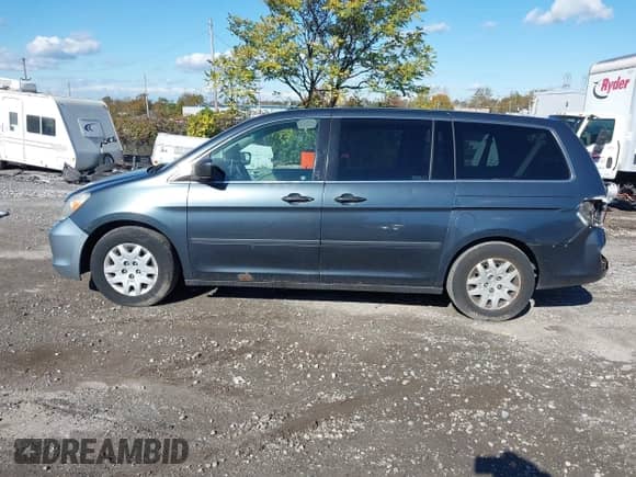 2006 Honda Odyssey LX с VIN 5FNRL38266B101303, выставлен на аукционе IAAI как лот 43493701 с пробегом 215 182 миль миль и . История ставок и продаж доступна на DreamBid. Изображение 14.