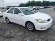 2005 Toyota Camry LE with VIN 4T1BF30K05U085637, listed as a IAAI auction lot 42912566 with 230,456 mi miles and . Bid and sale history available at DreamBid. Image 1.