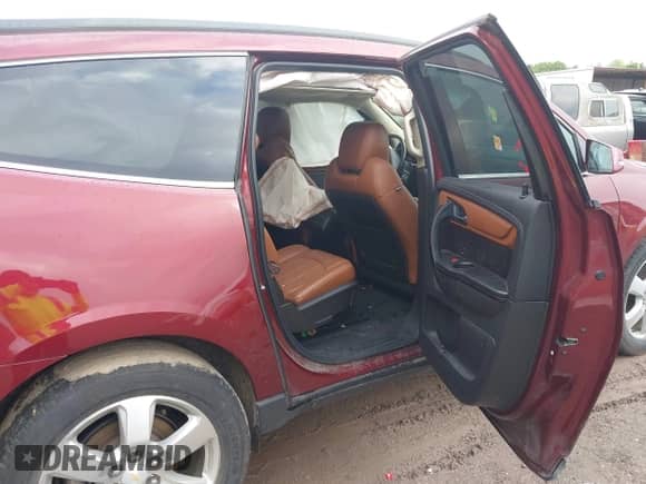 2017 Chevrolet Traverse Premier с VIN 1GNKVJKD0HJ118529, выставлен на аукционе IAAI как лот 42215765 с пробегом 165 011 миль миль и . История ставок и продаж доступна на DreamBid. Изображение 8.