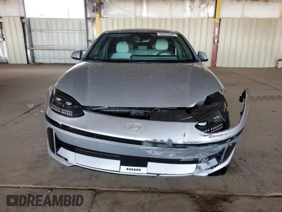 2023 Hyundai Ioniq 6 SEL z VIN KMHM34AA8PA053102, wystawiony jako Copart lot #66253384 z przebiegiem 10 485 mil mil oraz Szkoda całkowita • Salvage title. Historia ofert i sprzedaży dostępna na DreamBid. Obrazek 5.
