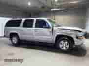 2004 Chevrolet Suburban LT z VIN 1GNEC16Z64J215186, wystawiony jako Copart lot #70231654 z przebiegiem 176 686 mil mil oraz Szkoda całkowita • Salvage title. Historia ofert i sprzedaży dostępna na DreamBid. Obrazek 4.