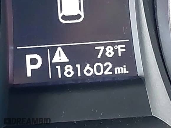 2016 Hyundai Santa Fe with VIN 5XYZTDLB1GG327689, listed as a IAAI auction lot 43518068 with 181,602 mi miles and . Bid and sale history available at DreamBid. Image 15.