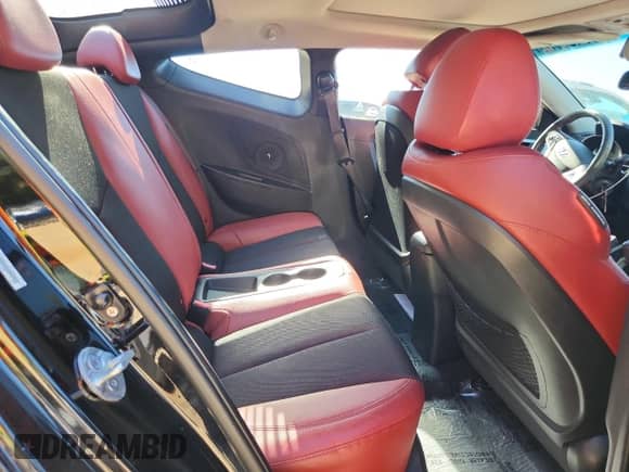 2012 Hyundai Veloster w/Black Int z VIN KMHTC6AD4CU032645, wystawiony jako Copart lot #86488855 z przebiegiem 90 307 mil mil oraz Szkoda całkowita • Salvage title. Historia ofert i sprzedaży dostępna na DreamBid. Obrazek 10.