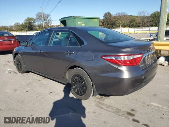 2017 Toyota Camry SE z VIN 4T1BF1FK8HU752163, wystawiony jako Copart lot #87469515 z przebiegiem 118 084 mil mil oraz Szkoda całkowita • Salvage title. Historia ofert i sprzedaży dostępna na DreamBid. Obrazek 2.