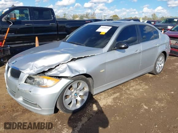 2008 BMW 3 Series 335xi with VIN WBAVD53598A283726, listed as a IAAI auction lot 43448353 with 155,316 mi miles and . Bid and sale history available at DreamBid. Image 2.