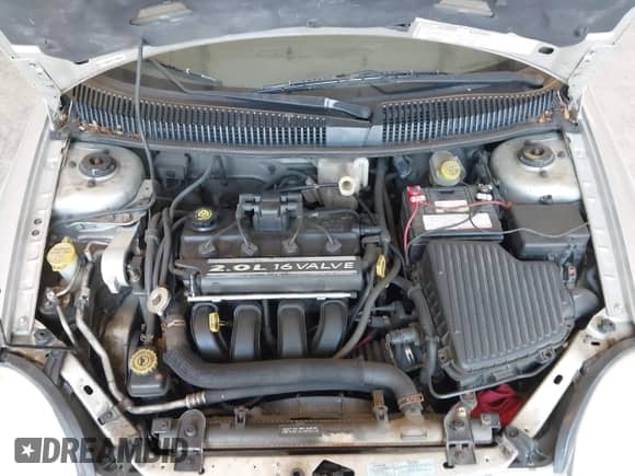 2000 Dodge Neon Highline z VIN 1B3ES46C3YD810978, wystawiony jako IAAI lot #42736464 z przebiegiem 140 712 mil mil oraz . Historia ofert i sprzedaży dostępna na DreamBid. Obrazek 10.