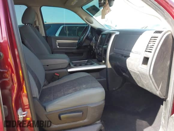 2018 Ram 1500 Big Horn с VIN 1C6RR7LM0JS330044, выставлен на аукционе IAAI как лот 42264979 с пробегом 93 858 миль миль и . История ставок и продаж доступна на DreamBid. Изображение 5.