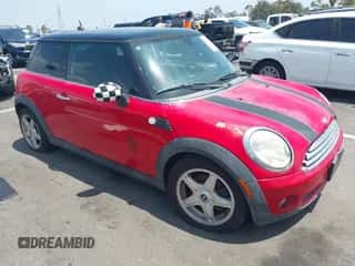 2008 MINI Hardtop with VIN WMWMF33538TT65157, listed as a IAAI auction lot 42587798 with 128,795 mi miles and . Bid and sale history available at DreamBid. Image 1.