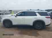 2022 Nissan Pathfinder SV z VIN 5N1DR3BA7NC201913, wystawiony jako IAAI lot #42386381 z przebiegiem 79 632 mil mil oraz . Historia ofert i sprzedaży dostępna na DreamBid. Obrazek 14.