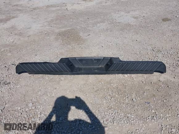 2013 Ford F-150 XLT z VIN 1FTEX1CM6DFE08799, wystawiony jako IAAI lot #43187748 z przebiegiem 217 291 mil mil oraz . Historia ofert i sprzedaży dostępna na DreamBid. Obrazek 12.