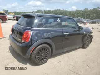 2019 MINI Hardtop Cooper with VIN WMWXP5C57K2H30753, listed as a Copart auction lot 57347275 with 98,063 mi miles and Salvage title. Bid and sale history available at DreamBid. Image 3.