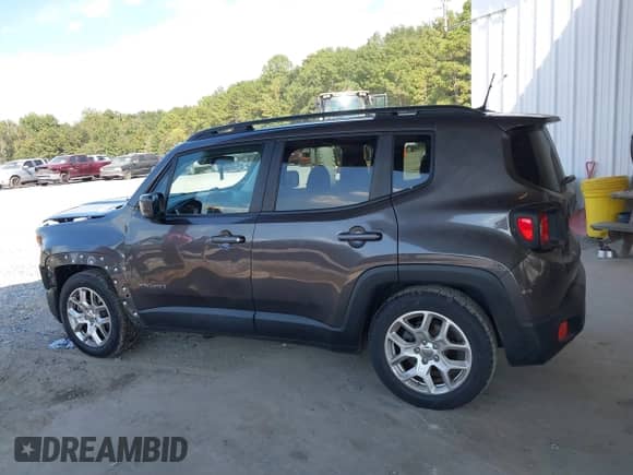 2018 Jeep Renegade Latitude with VIN ZACCJABB8JPH27476, listed as a IAAI auction lot 43292398 with 124,850 mi miles and . Bid and sale history available at DreamBid. Image 14.