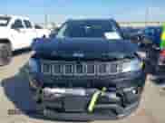 2020 Jeep Compass Latitude with VIN 3C4NJCBB7LT133977, listed as a IAAI auction lot 40950290 with 71,428 mi miles and . Bid and sale history available at DreamBid. Image 11.