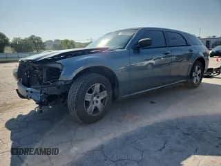 2005 Dodge Magnum SE с VIN 2D4FV48V35H570230, выставлен на аукционе Copart как лот 80493115 с пробегом 211 589 миль миль и Чистый • Clean title. История ставок и продаж доступна на DreamBid. Изображение 1.