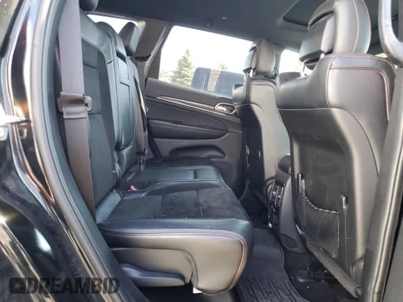 2017 Jeep Grand Cherokee Trailhawk z VIN 1C4RJFLT5HC678203, wystawiony jako Copart lot #49504465 z przebiegiem 136 353 mil mil oraz Nie do naprawy • Non repairable. Historia ofert i sprzedaży dostępna na DreamBid. Obrazek 11.