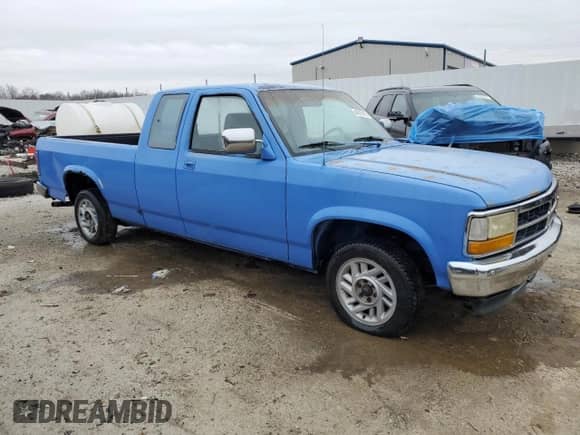 1990 Dodge Dakota z VIN 1B7FL23X2LS638751, wystawiony jako Copart lot #44015715 z przebiegiem 197 199 mil mil oraz Nie do naprawy • Non repairable. Historia ofert i sprzedaży dostępna na DreamBid. Obrazek 4.