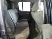 2018 Nissan Frontier SV z VIN 1N6AD0ER6JN744476, wystawiony jako Copart lot #83822465 z przebiegiem 111 830 mil mil oraz Czysty tytuł • Clean title. Historia ofert i sprzedaży dostępna na DreamBid. Obrazek 10.