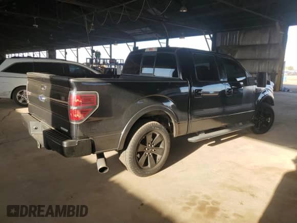 2012 Ford F-150 XL z VIN 1FTFW1CT1CFB73936, wystawiony jako Copart lot #82173345 z przebiegiem 186 895 mil mil oraz Szkoda całkowita • Salvage title. Historia ofert i sprzedaży dostępna na DreamBid. Obrazek 3.