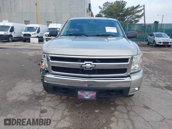 2007 Chevrolet Silverado 1500 1LT с VIN 1GCEC19J37Z506796, выставлен на аукционе IAAI как лот 42156090 с пробегом 124 627 миль миль и . История ставок и продаж доступна на DreamBid. Изображение 12.
