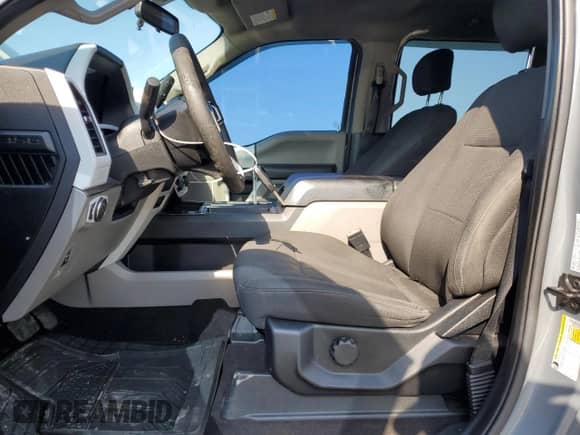 2019 Ford F-150 XL с VIN 1FTEW1CP9KKC29237, выставлен на аукционе Copart как лот 70130015 с пробегом 220 489 миль миль и Списание • Salvage title. История ставок и продаж доступна на DreamBid. Изображение 7.