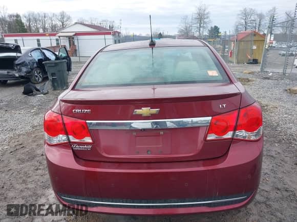 2016 Chevrolet Cruze LT with VIN 1G1PF5SB8G7215726, listed as a IAAI auction lot 41163244 with 116,880 mi miles and . Bid and sale history available at DreamBid. Image 16.