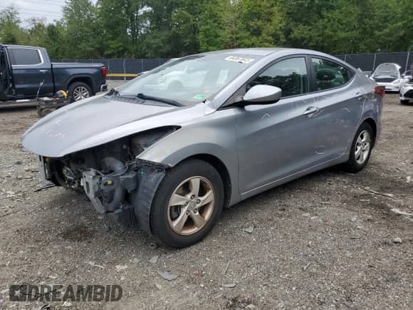 2015 Hyundai Elantra SE with VIN 5NPDH4AE1FH581158, listed as a Copart auction lot 84367045 with 114,544 mi miles and Salvage title. Bid and sale history available at DreamBid. Image 1.