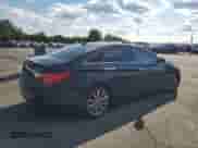 2013 Hyundai Sonata SE с VIN 5NPEC4AB8DH592874, выставлен на аукционе Copart как лот 81881205 с пробегом Не указан миль и Списание • Salvage title. История ставок и продаж доступна на DreamBid. Изображение 3.