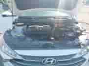 2019 Hyundai Elantra SEL z VIN 5NPD84LF4KH416866, wystawiony jako IAAI lot #42390177 z przebiegiem 15 833 mil mil oraz . Historia ofert i sprzedaży dostępna na DreamBid. Obrazek 10.