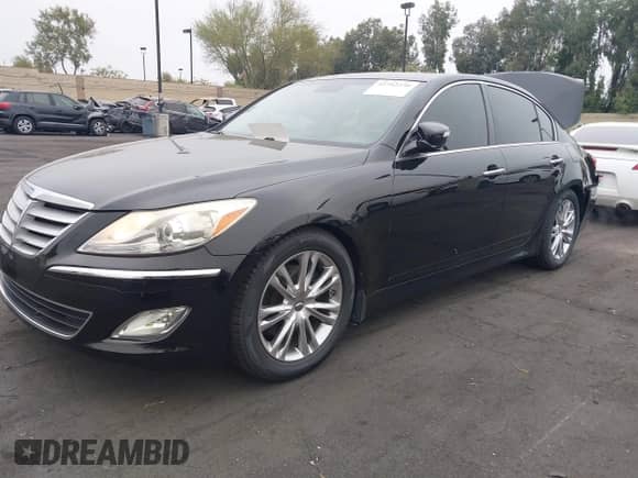 2013 Hyundai Genesis 3.8L с VIN KMHGC4DD3DU237280, выставлен на аукционе IAAI как лот 42762258 с пробегом 79 392 миль миль и . История ставок и продаж доступна на DreamBid. Изображение 2.
