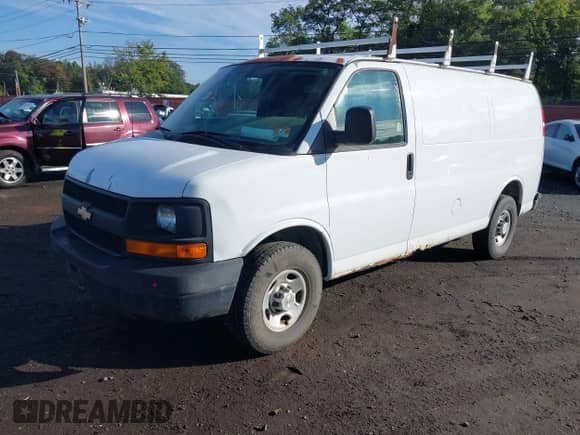 2007 Chevrolet Express Cargo с VIN 1GCHG35V271144142, выставлен на аукционе IAAI как лот 43320304 с пробегом 178 698 миль миль и . История ставок и продаж доступна на DreamBid. Изображение 18.