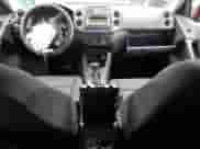 2009 Volkswagen Tiguan S с VIN WVGAV75N09W525018, выставлен на аукционе Copart как лот 69262915 с пробегом Не указан миль и Списание • Salvage title. История ставок и продаж доступна на DreamBid. Изображение 8.