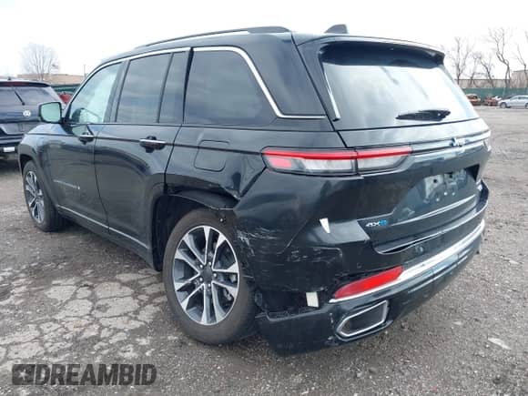 2024 Jeep Grand Cherokee Overland with VIN 1C4RJYD64RC712928, listed as a IAAI auction lot 41719688 with 2,636 mi miles and . Bid and sale history available at DreamBid. Image 6.