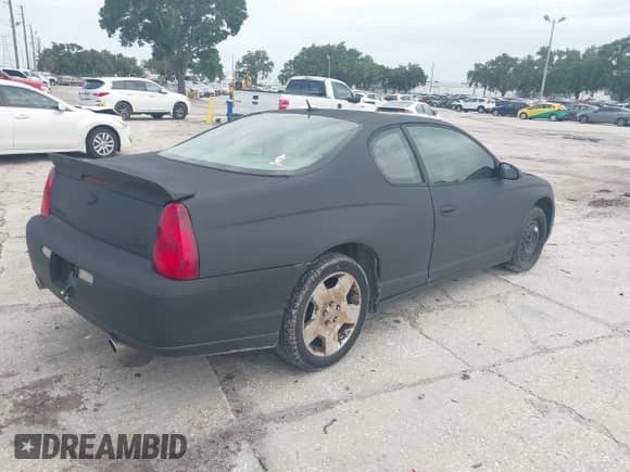 2006 Chevrolet Monte Carlo LTZ with VIN 2G1WN161969410045, listed as a IAAI auction lot 42610237 with 175,236 mi miles and . Bid and sale history available at DreamBid. Image 4.