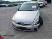 2006 Honda Accord EX-L z VIN 1HGCM56806A138637, wystawiony jako IAAI lot #42502146 z przebiegiem 172 284 mil mil oraz . Historia ofert i sprzedaży dostępna na DreamBid. Obrazek 12.