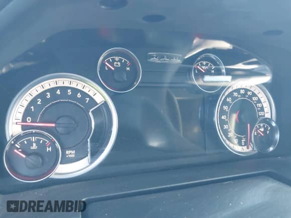 2017 Ram 1500 Big Horn z VIN 1C6RR6LT7HS657939, wystawiony jako IAAI lot #41235870 z przebiegiem 129 016 mil mil oraz . Historia ofert i sprzedaży dostępna na DreamBid. Obrazek 7.