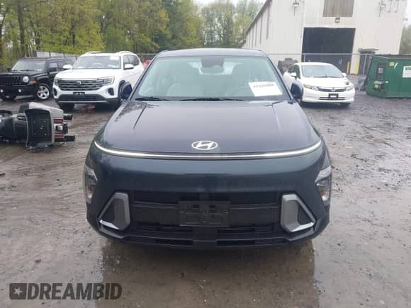 2025 Hyundai Kona SE с VIN KM8HACAB1SU213693, выставлен на аукционе IAAI как лот 42226088 с пробегом 4 084 миль миль и . История ставок и продаж доступна на DreamBid. Изображение 12.